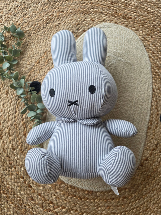 Nijntje Knuffel - Fun At Sea - Grijs Gestreept